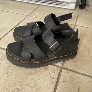 Dr. Martens Voss II size 7